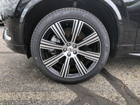 New 2025 Volvo XC90 T8 Plus w/ Protection Package Premier image 9