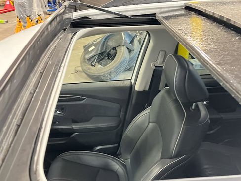 Used 2024 Honda Pilot Elite image 23