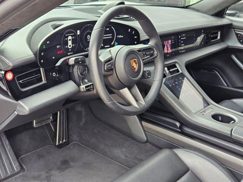 Used 2020 Porsche Taycan Turbo S image 4