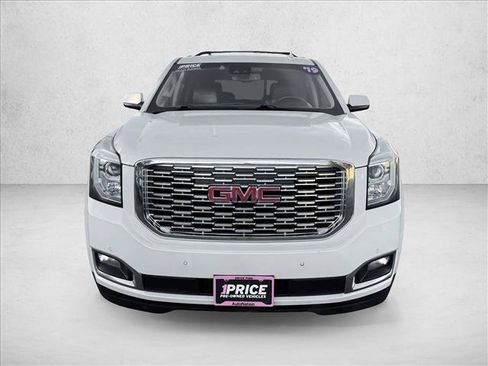 Used 2019 GMC Yukon Denali AWD/4WD image 2