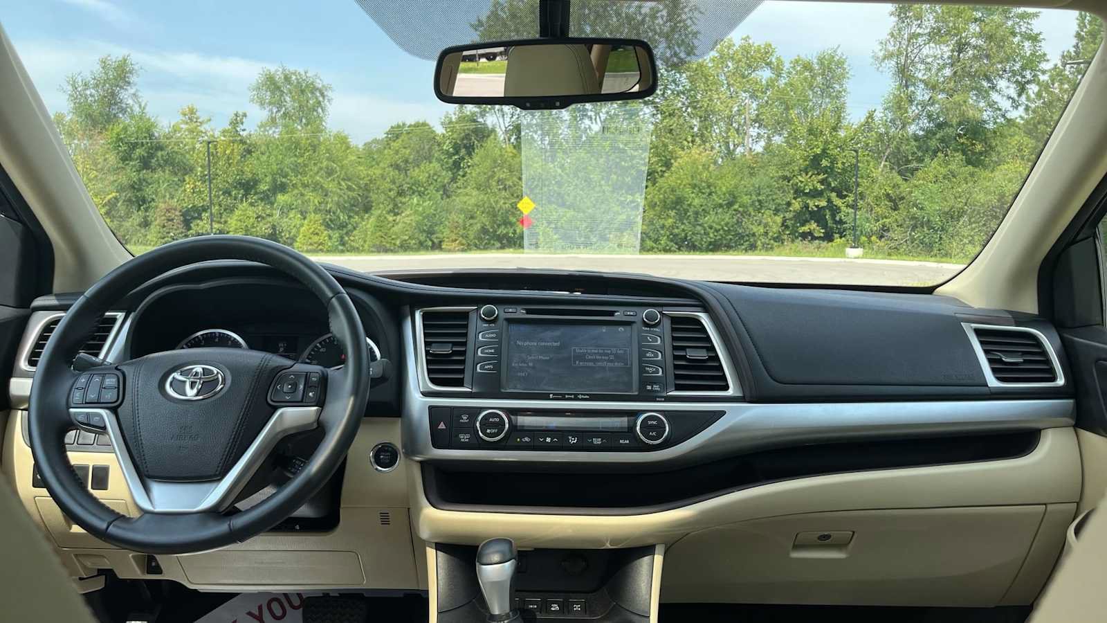 Used 2016 Toyota Highlander XLE w/ Protection Package #3 AWD/4WD image 27