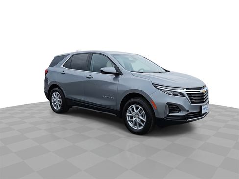 Certified 2024 Chevrolet Equinox LT image 2