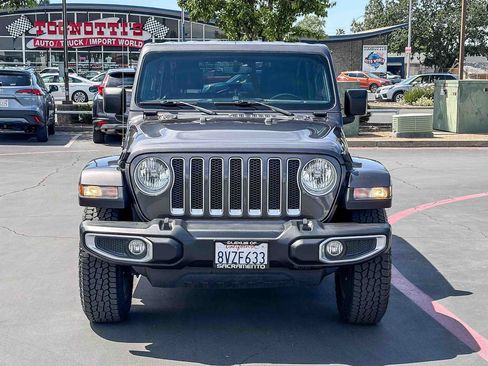 Used 2021 Jeep Wrangler Unlimited Sahara AWD/4WD image 6