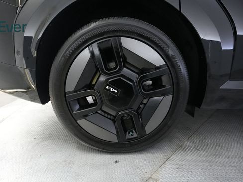 Used 2024 Kia EV9 GT-Line AWD/4WD image 22