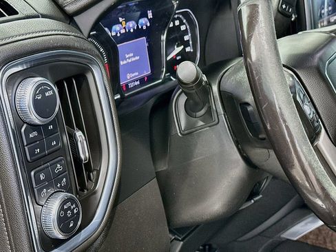 Used 2022 GMC Sierra 1500 Denali w/ Denali Premium Package AWD/4WD image 11