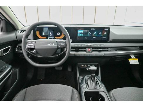 New 2025 Kia K4 image 12