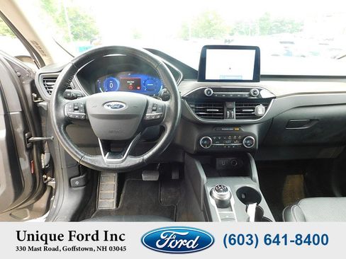Used 2020 Ford Escape Titanium AWD/4WD image 15