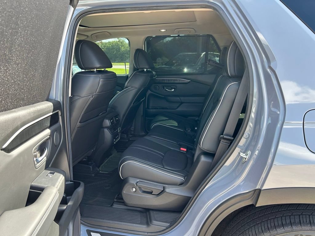 Used 2024 Honda Pilot Elite image 38