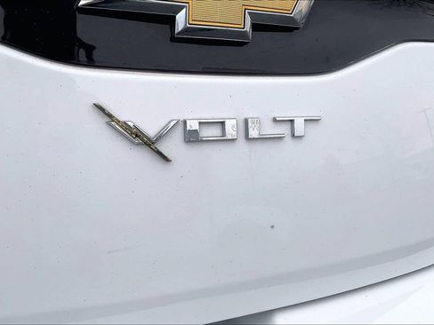 Used 2018 Chevrolet Volt LT image 9