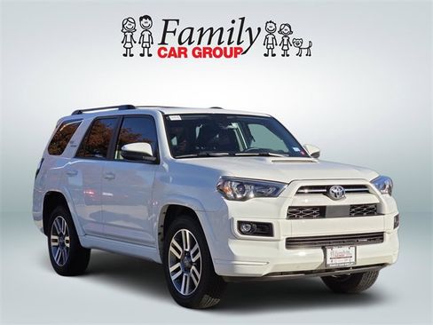 Used 2023 Toyota 4Runner TRD Sport image 2