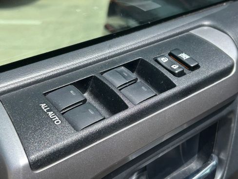 Used 2021 Toyota 4Runner SR5 image 23