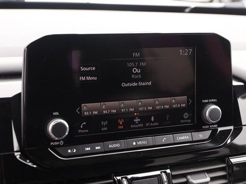 Certified 2025 Nissan Pathfinder SV FWD image 18