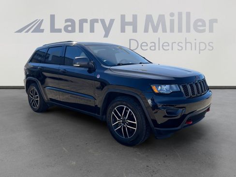 Used 2020 Jeep Grand Cherokee Trailhawk image 7