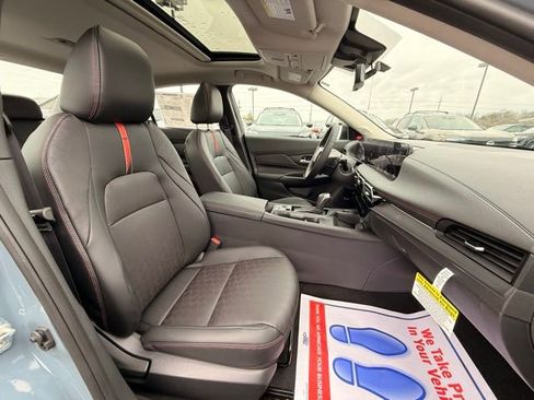 New 2026 Nissan Sentra SR w/ SR Premium Package FWD image 18