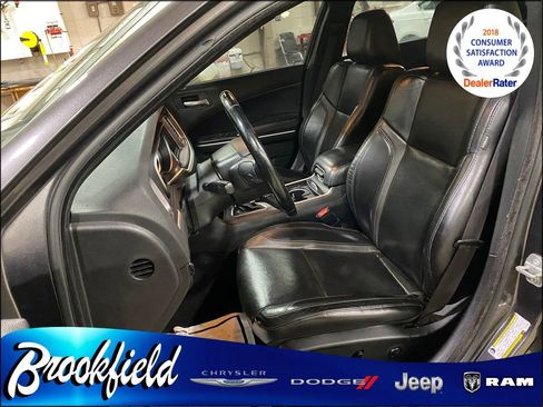 Used 2020 Dodge Charger SXT w/ Leather Interior Group image 15