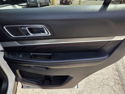 Used 2018 Ford Explorer Sport w/ Equipment Group 401A AWD/4WD image 37