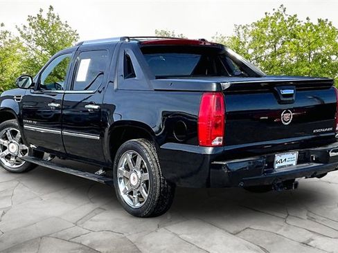 Used 2013 Cadillac Escalade EXT Premium image 11