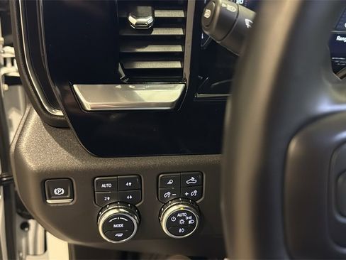 Certified 2025 GMC Sierra 1500 SLT w/ SLT Premium Plus Package image 34