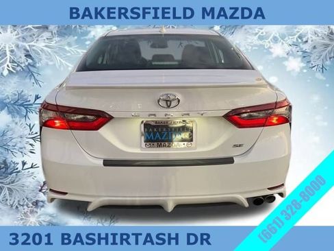 Used 2024 Toyota Camry SE image 4