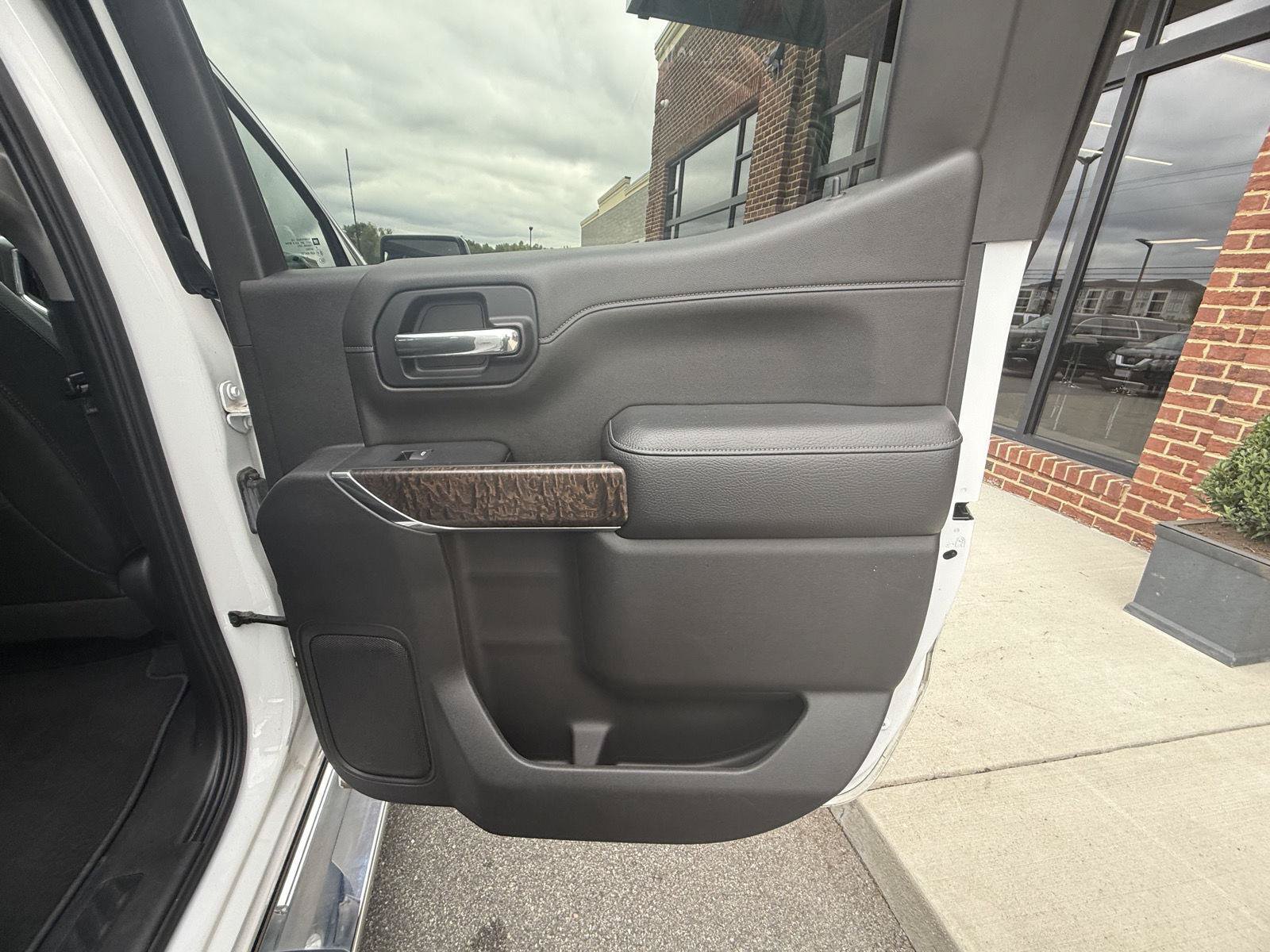 Used 2019 GMC Sierra 1500 Denali w/ Denali Ultimate Package AWD/4WD image 27
