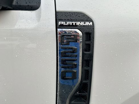 Used 2024 Ford F250 Platinum w/ Tremor Off-Road Package AWD/4WD image 31