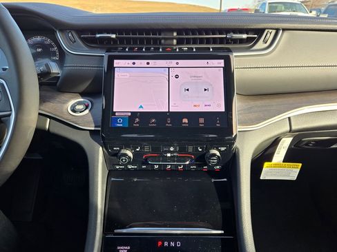 New 2025 Jeep Grand Cherokee Limited image 20