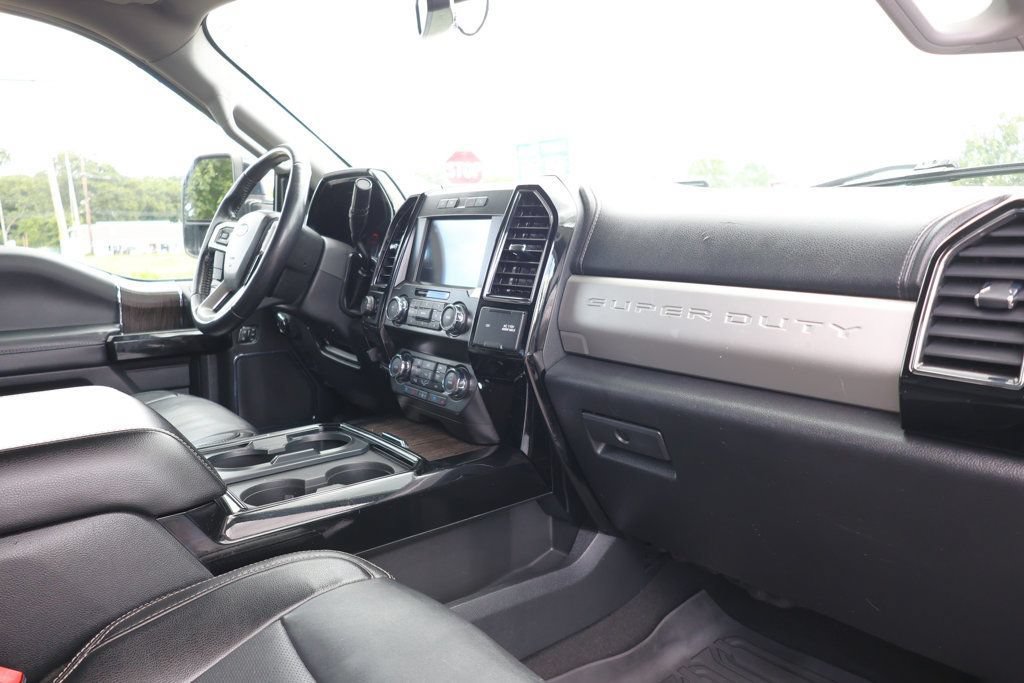 Used 2021 Ford F250 Lariat w/ Lariat Ultimate Package AWD/4WD image 25