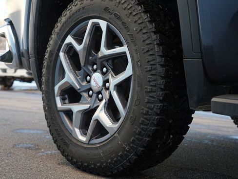 Used 2023 GMC Sierra 1500 SLT w/ SLT Premium Package image 36