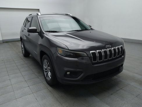 Used 2019 Jeep Cherokee Latitude Plus w/ Comfort/Convenience Group FWD image 13