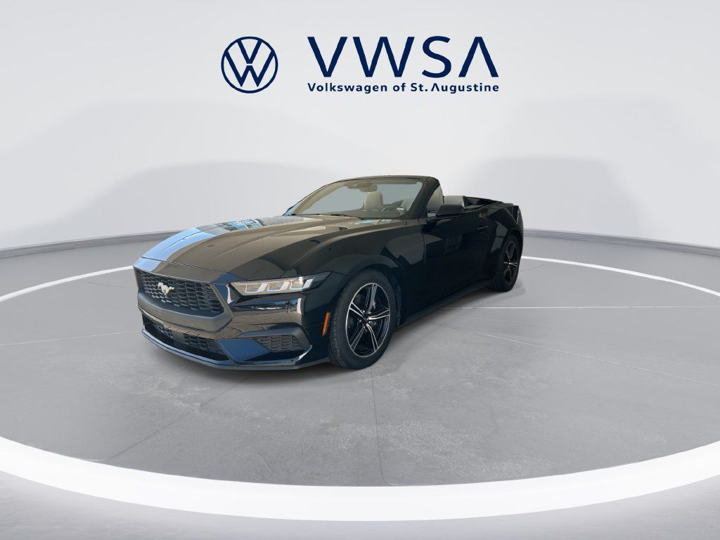Used 2024 Ford Mustang Premium RWD image 3