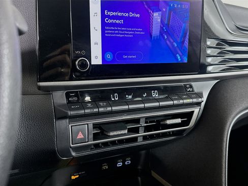 Used 2025 Toyota Camry LE image 24