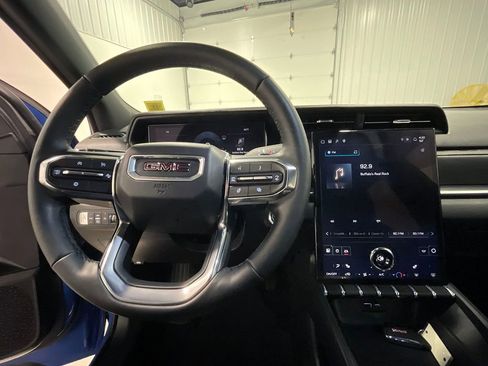 Used 2026 GMC Terrain Elevation image 37