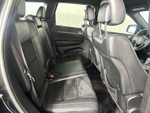 Used 2018 Jeep Grand Cherokee Altitude AWD/4WD image 27