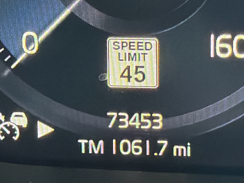 Used 2019 Volvo XC40 T5 Momentum AWD/4WD image 36