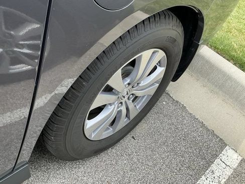 Used 2015 Honda Odyssey EX-L image 16