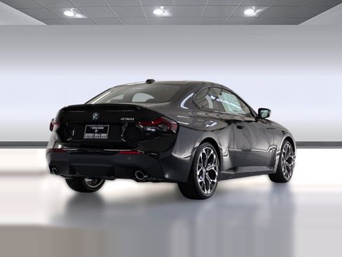 Used 2026 BMW 230i Coupe w/ Convenience Package RWD image 8