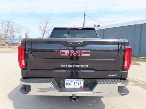 Used 2025 GMC Sierra 1500 SLT AWD/4WD image 25
