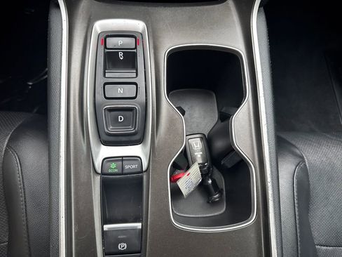 Used 2021 Honda Accord Touring image 23