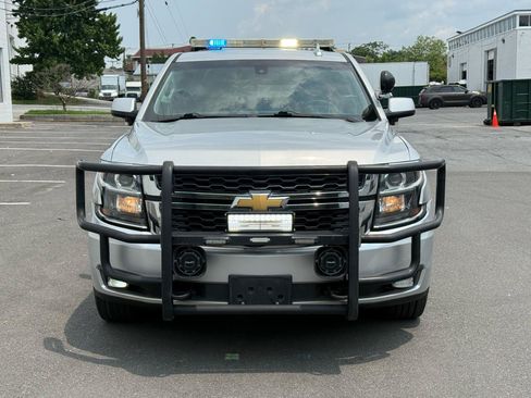 Used 2019 Chevrolet Tahoe 2WD w/ Remote Keyless Entry Package image 3