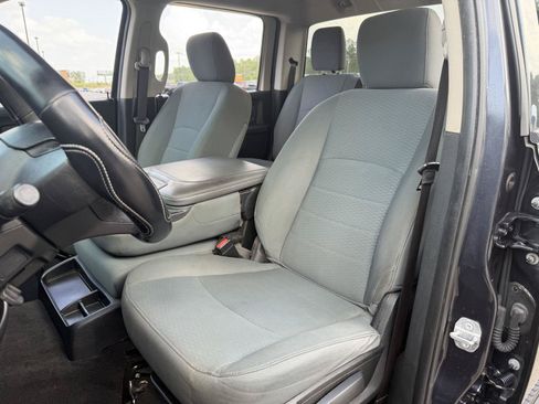 Used 2018 RAM 1500 Express w/ Express Value Package RWD image 16