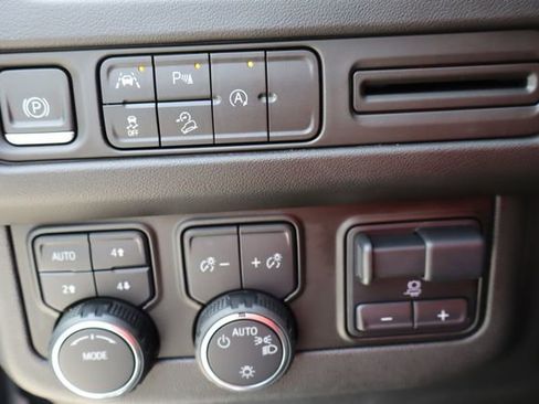 Used 2023 Chevrolet Tahoe Premier w/ Max Trailering Package AWD/4WD image 46