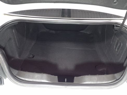 Used 2021 Chevrolet Camaro LT w/ RS Package image 9