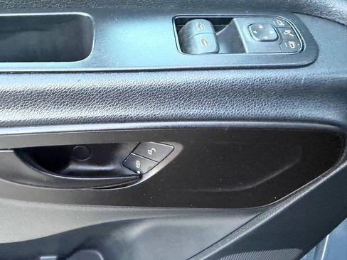 Used 2019 Mercedes-Benz Sprinter 170 image 12