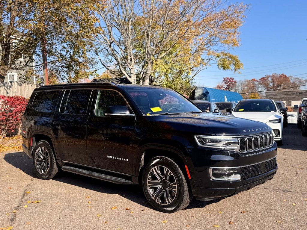 Used 2023 Jeep Wagoneer 4WD w/ Premium Group I image 8