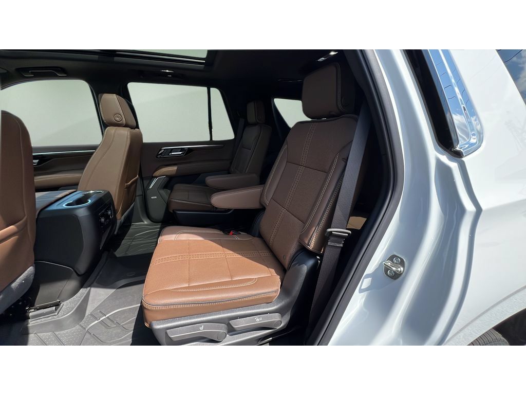 New 2026 Chevrolet Tahoe High Country w/ Sun And Tow Package AWD/4WD image 28