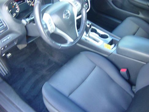 Used 2018 Nissan Altima 2.5 SR FWD image 7