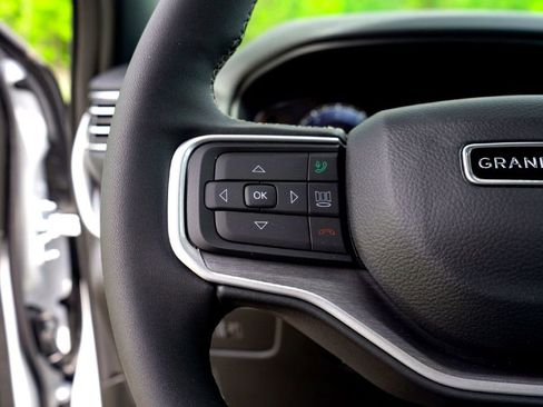 New 2026 Jeep Grand Wagoneer L 2WD image 11
