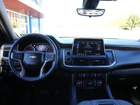 Used 2021 Chevrolet Suburban High Country w/ Premium Package image 11