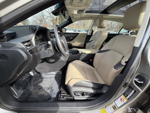 Used 2019 Lexus ES 350 w/ Accessory Package 2 image 10