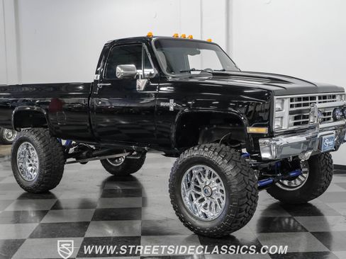 Used 1986 Chevrolet C/K Truck 3500 image 14